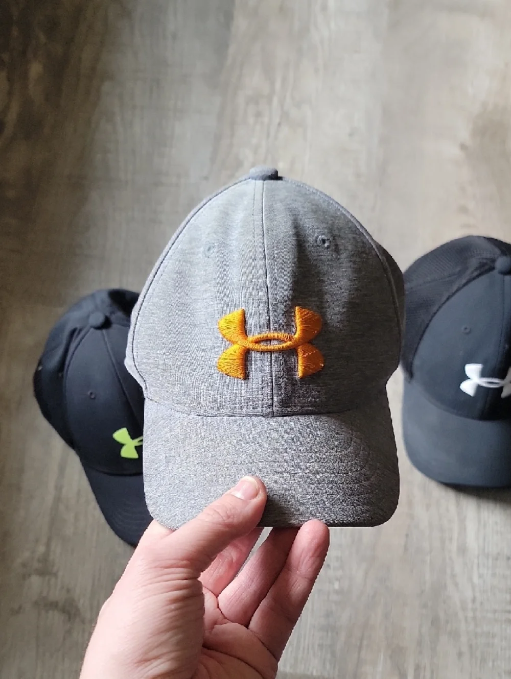 Under Armour S/M Kids Caps Trio